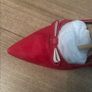 Ann Taylor Reese Skinny Bow Pump Sz 9.5